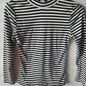Striped Black and White Long Sleeve Top